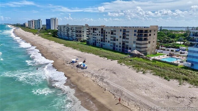 Building Photo - 10200 S Ocean Dr