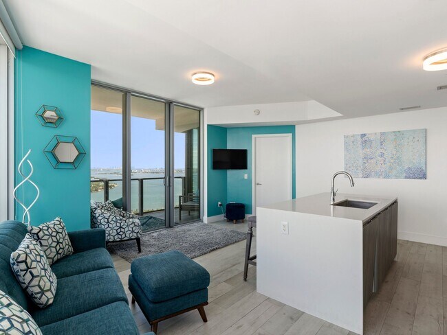 Building Photo - 2900 NE 7th Ave