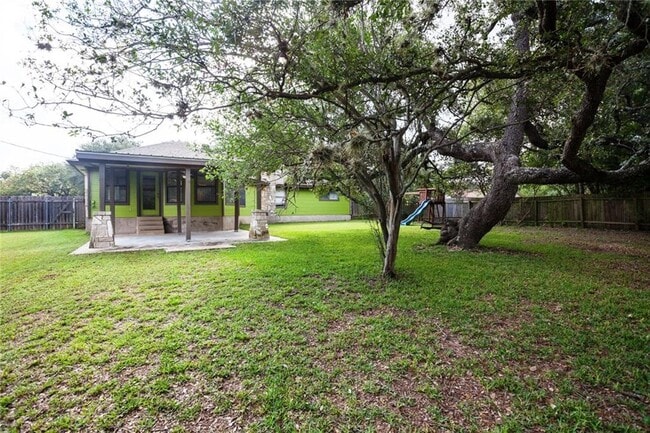 Building Photo - 309 Juniper Dr