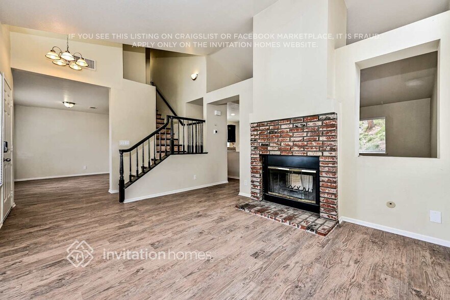 Building Photo - 39201 Chalfont Ln