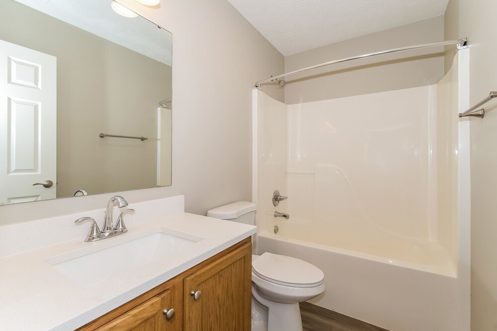 Building Photo - 5765 Arlington Dr