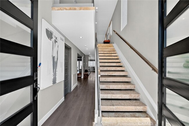 Building Photo - 865 Quivera St