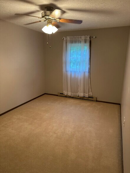 Building Photo - 6308 Forest Park Dr