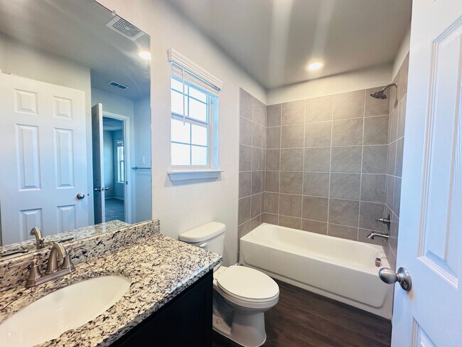 Building Photo - 5611 Rio Cyn