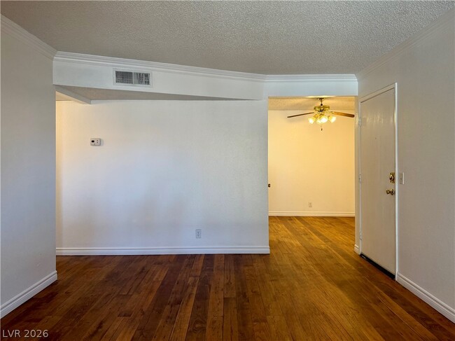 Building Photo - 3151 N Soaring Gulls Dr