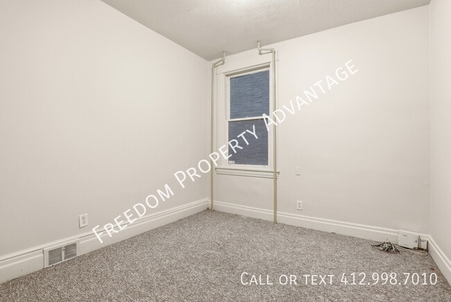 Building Photo - 412 Edgemont St