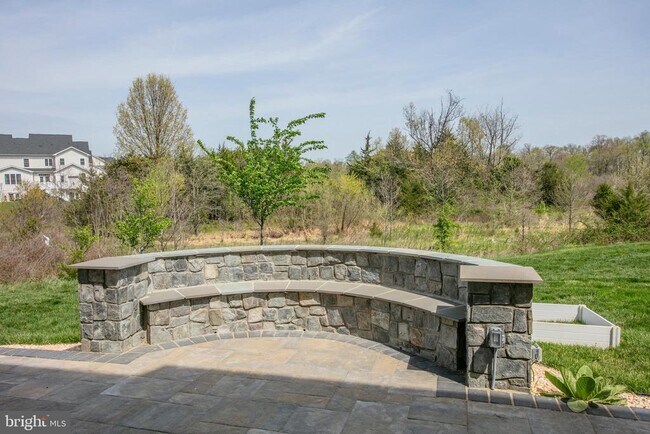 Building Photo - 23713 Hopewell Manor Terrace