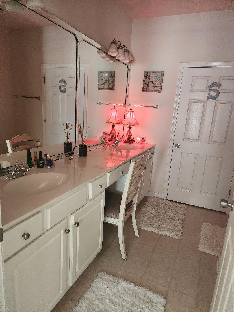 Building Photo - 14861 Santa Lucia Dr