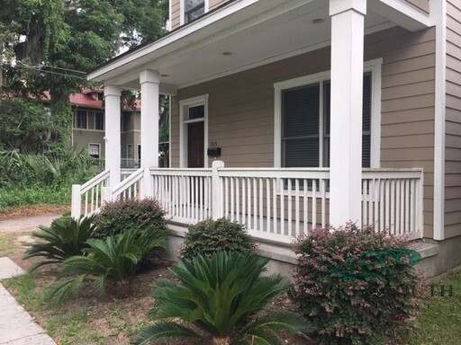 Primary Photo - Lovely Home On Lincoln St