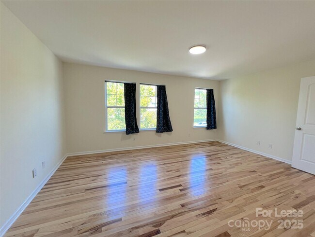 Building Photo - 2602 Impatien Drive