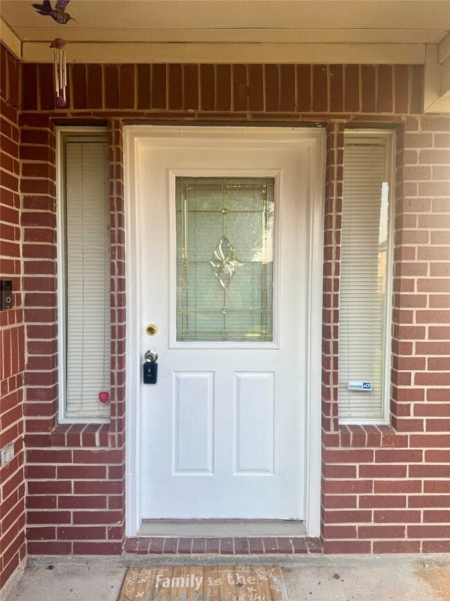 Building Photo - 5626 Tidewater Dr