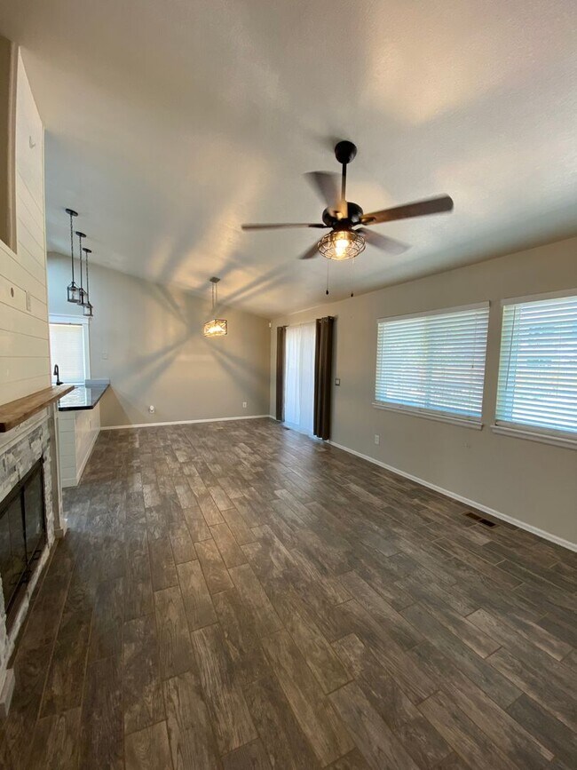 Building Photo - *COMING SOON* Beautifully Upgraded Rancher...