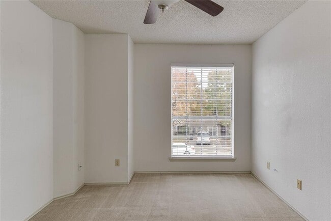Building Photo - 13210 Marrero Dr