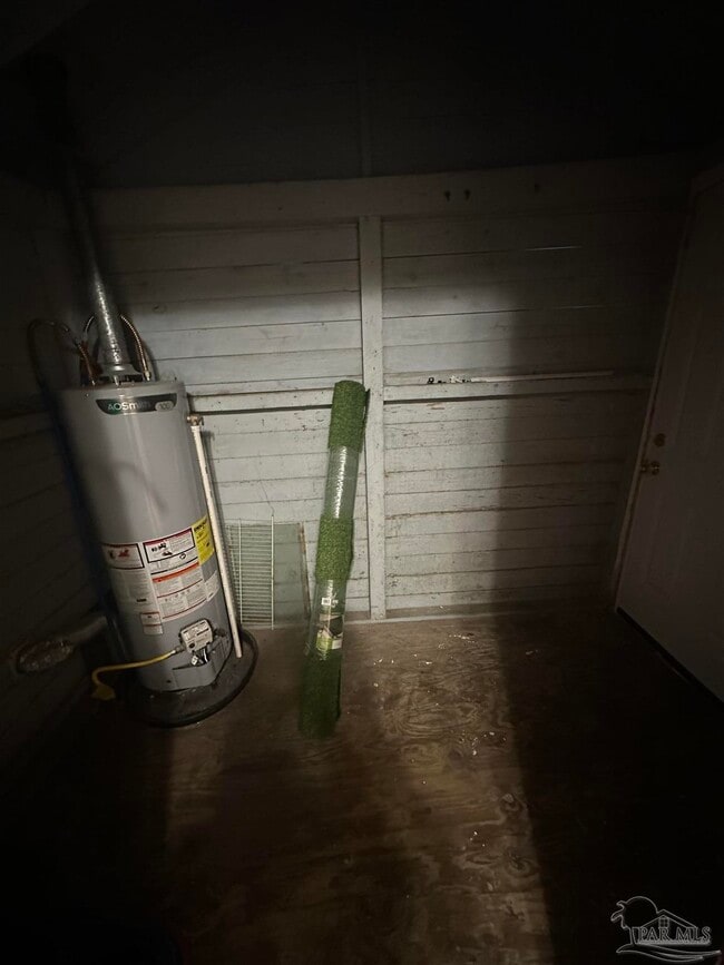 Building Photo - 14 E Strong St