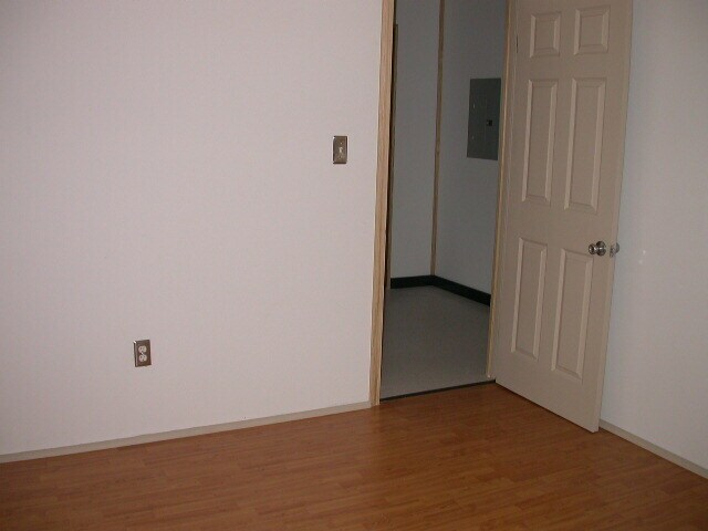 Building Photo - 218 Broad St