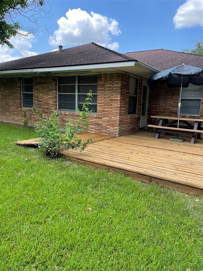 Building Photo - 4017 Osby Dr