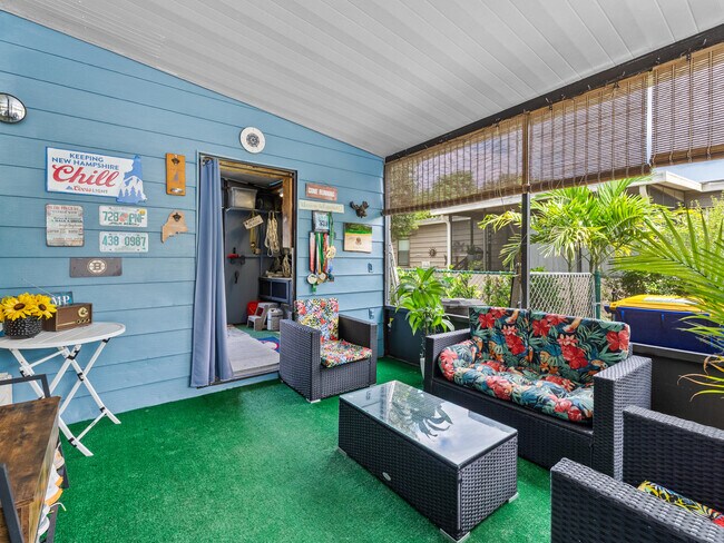 Building Photo - 2855 SW Monarch Trail