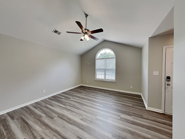 Primary Photo - 1112 Wylam Dilly Ct
