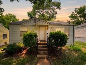 Building Photo - 7724 Monroe Dr