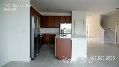 Building Photo - 281 Ballo Dr