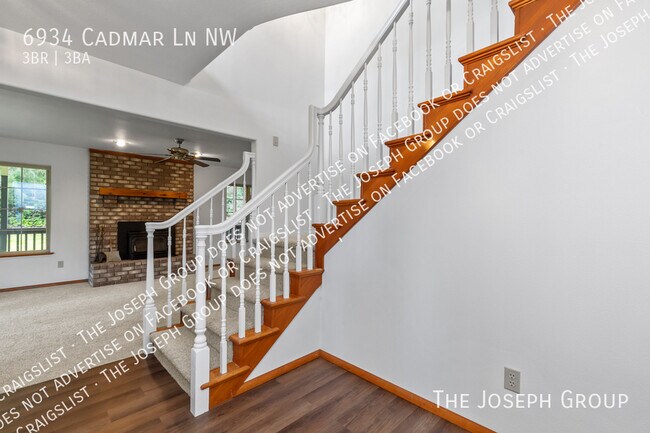 Building Photo - 6934 Cadmar Ln NW