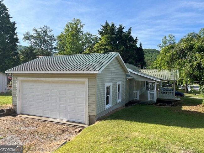 Building Photo - 92 Bleckley Dr