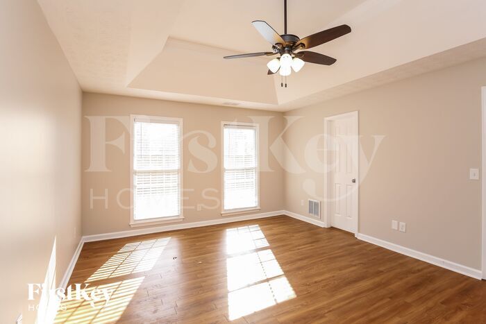 Building Photo - 880 Hounds Ridge Ct