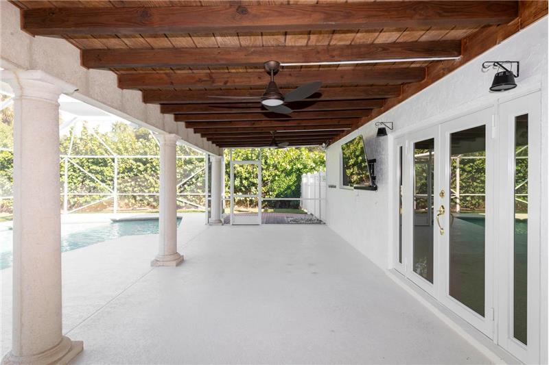 Building Photo - 2289 Windsor Rd