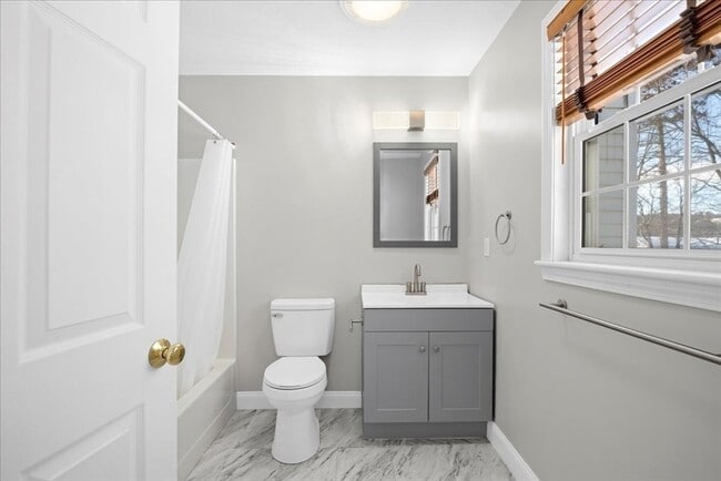 Building Photo - 67 N Quinsigamond Ave