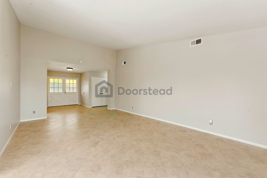 Building Photo - 609 Hoover Ct