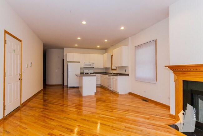 Building Photo - 2719 N Wayne Ave