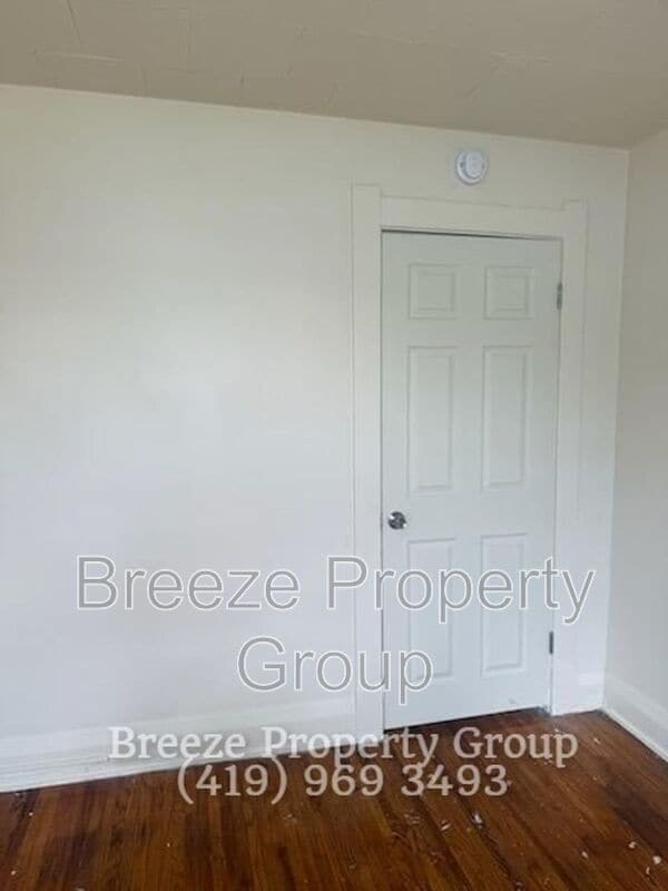 Building Photo - 228 Langdon St