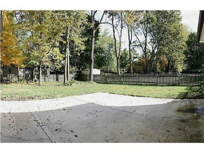 Building Photo - 3424 E 98th St