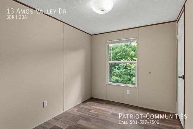 Building Photo - 13 Amos Valley Dr