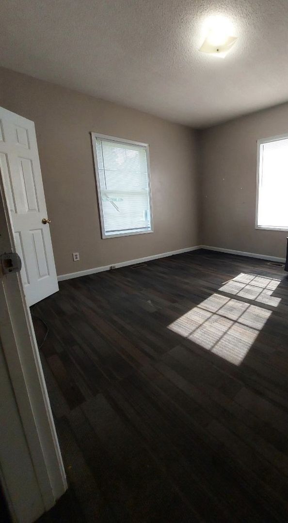 Building Photo - COMING SOON! Beautiful 3 bed Home!!!
