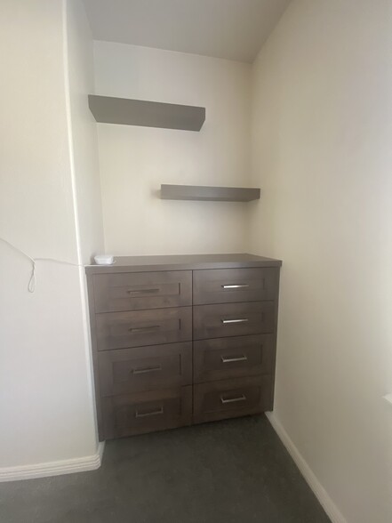 Building Photo - 1582 W 10 S