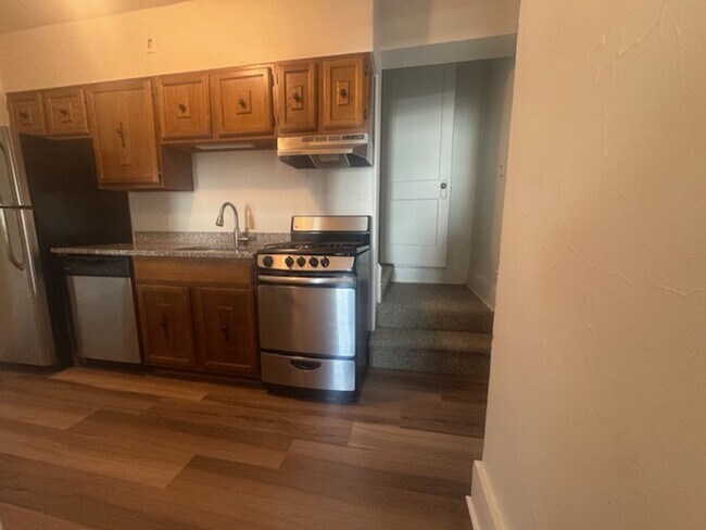 Building Photo - 941-943 St. James Street