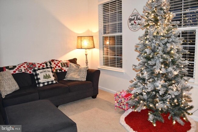 Building Photo - 848 Chestnut Ridge Dr