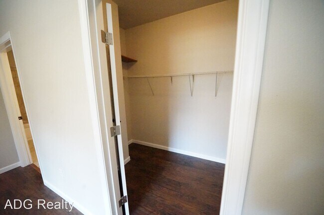 Building Photo - 2 br, 2 bath House - 9580 W Reno Ave #120 ...