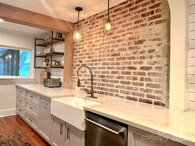 Building Photo - 3108 Barnhill Dr