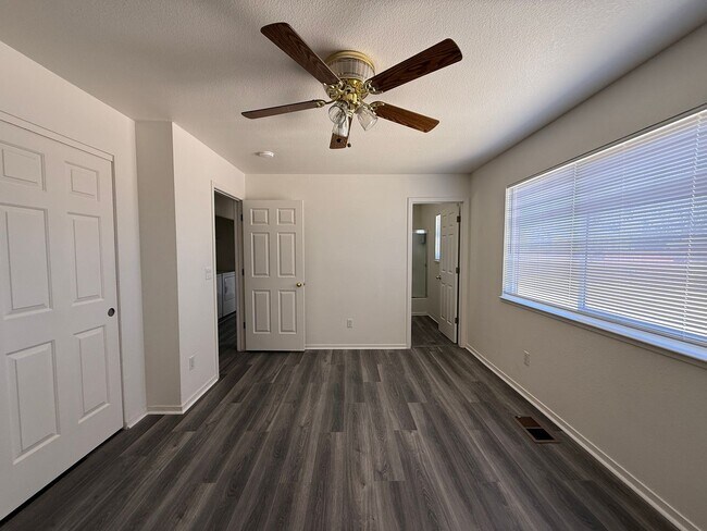 Building Photo - 6408 Aleut Ct