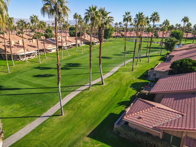 Building Photo - 82 Conejo Cir