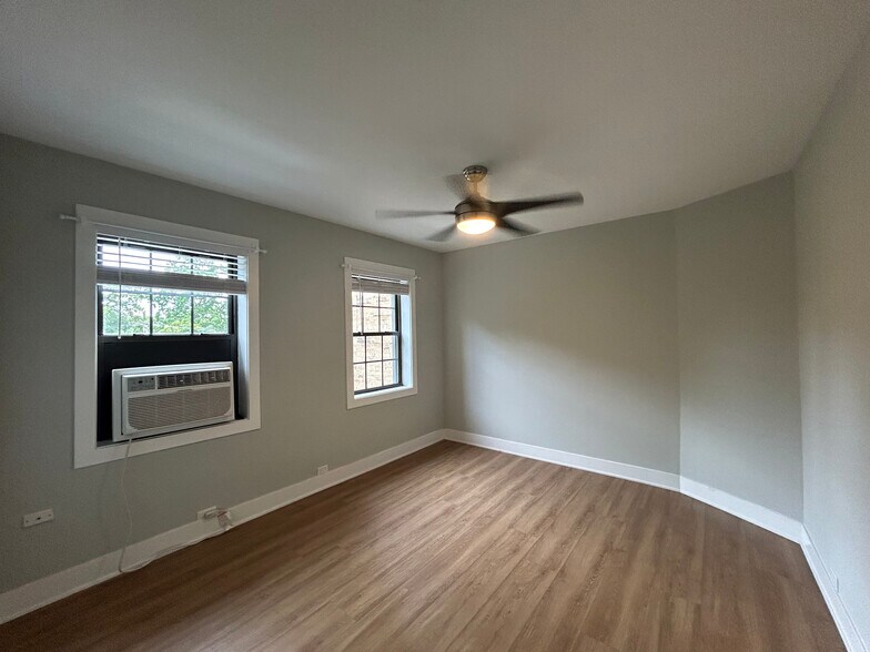 Building Photo - 730 Judson Ave