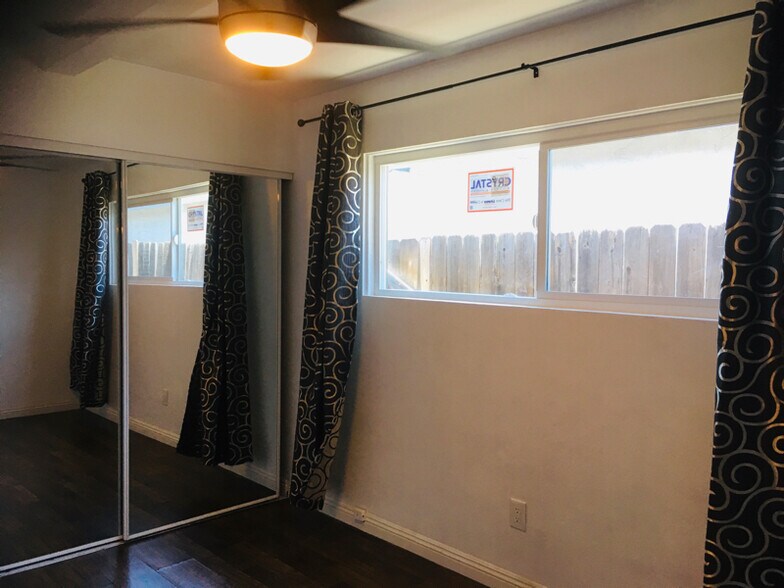 Building Photo - 2120 Grand Ave