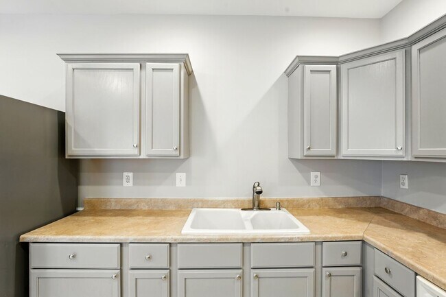 Building Photo - 14863 Chimbote Ct