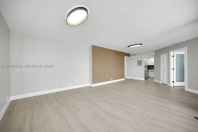 Building Photo - 6767 Collins Ave