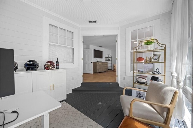 Building Photo - 2808 Southpointe Ln