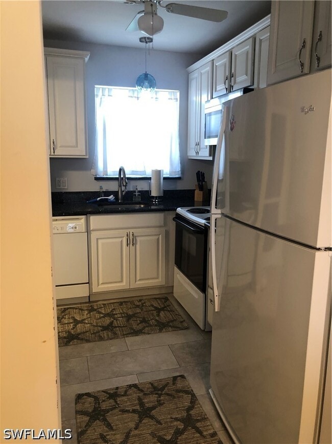 Building Photo - 150 Turtle Lake Ct