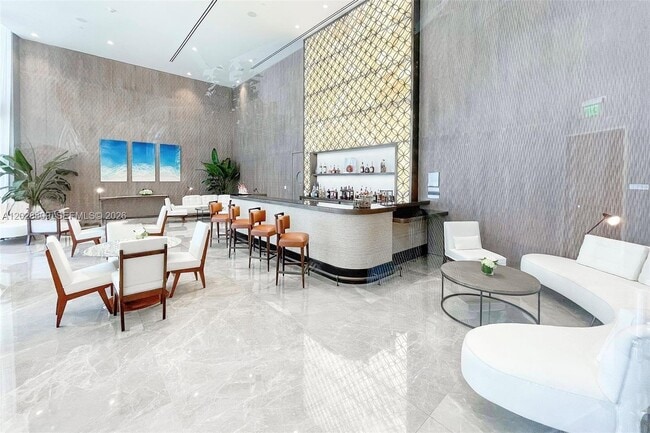 Building Photo - 15701 Collins Ave