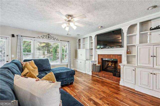 Building Photo - 2152 Marne Glen